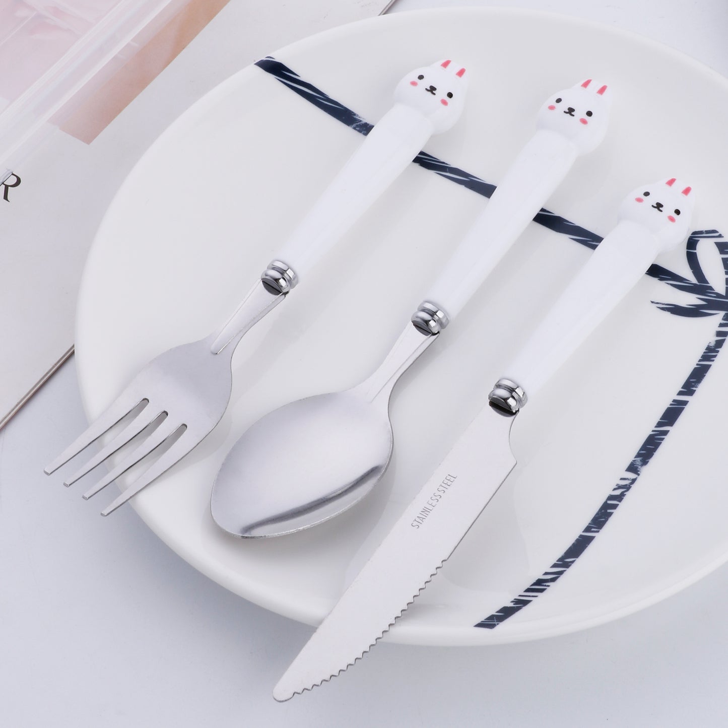 Cartoon rabbit handle, stainless steel kitchen knife, fork, spoon, tableware set, 3-piece portable tableware set, silver, pink