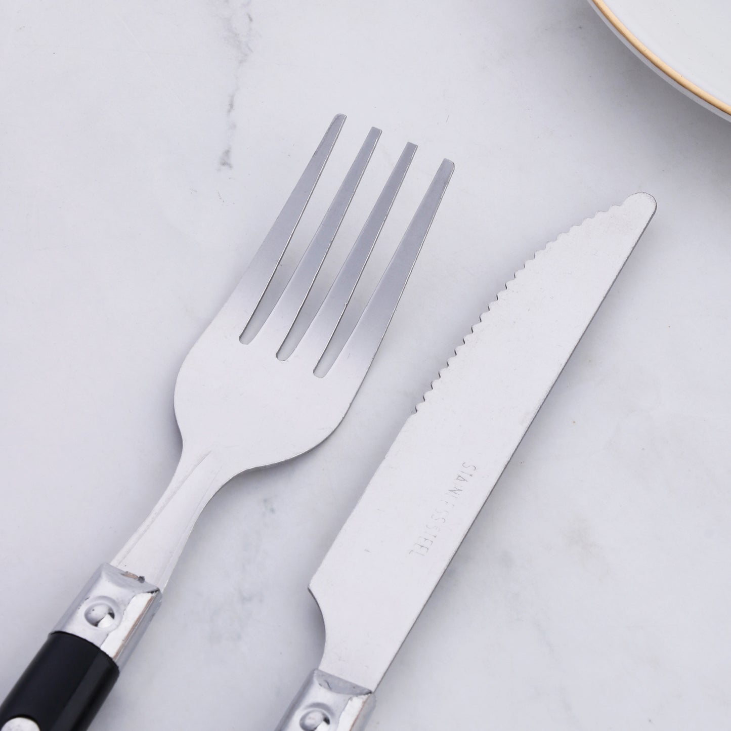 4 Pieces Black Handle Flatware Set, Durable Stainless Steel Dinner Knife, Dinner Fork, Dinner Spoon , Desset Spoon Set, for Picnic, Home Party, School Student, Easy Wash